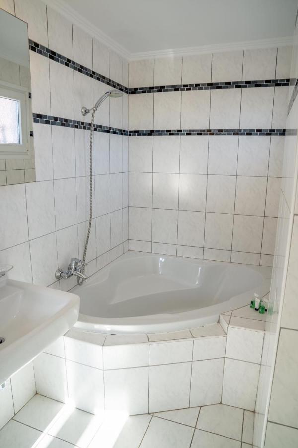סידריון Botzoris Apartments מראה חיצוני תמונה