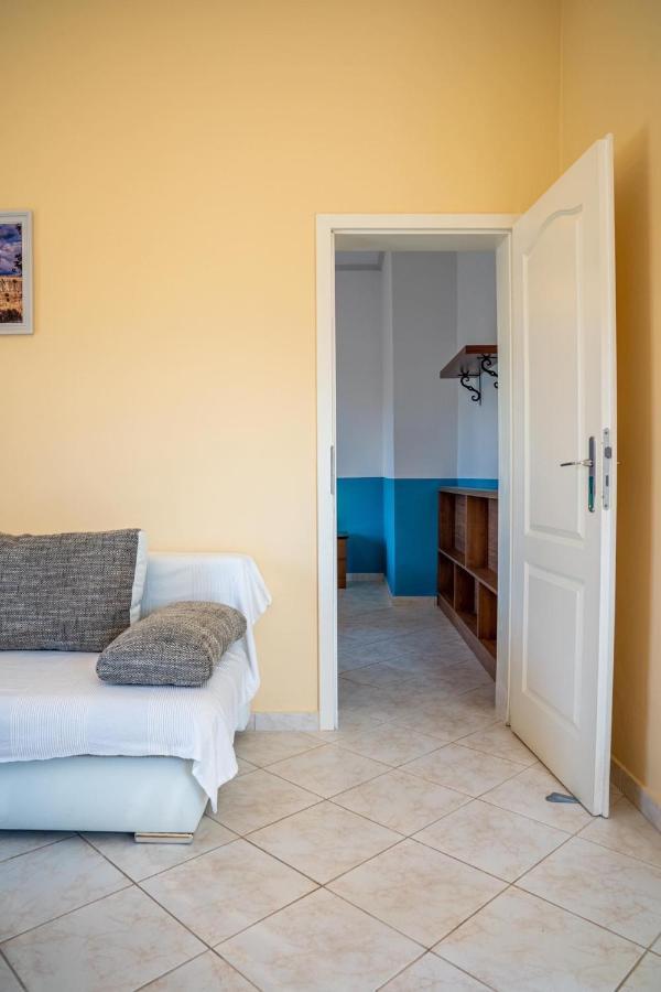 סידריון Botzoris Apartments מראה חיצוני תמונה
